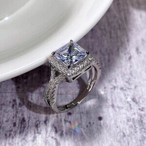 🌸925 Silver Plated High Quality Proposal Noble CZ Wedding Ring, MARR9427